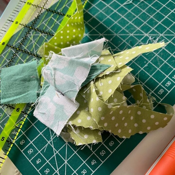 Scrappy Improv Quilt Blocks - Easy way to manage your Quilting Scraps!