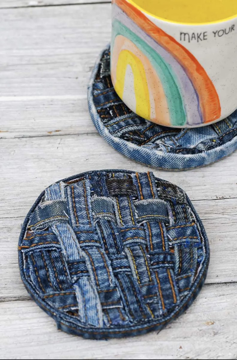 20 No-Sew ways to Upcycle Old Jeans! - Upcycle My Stuff